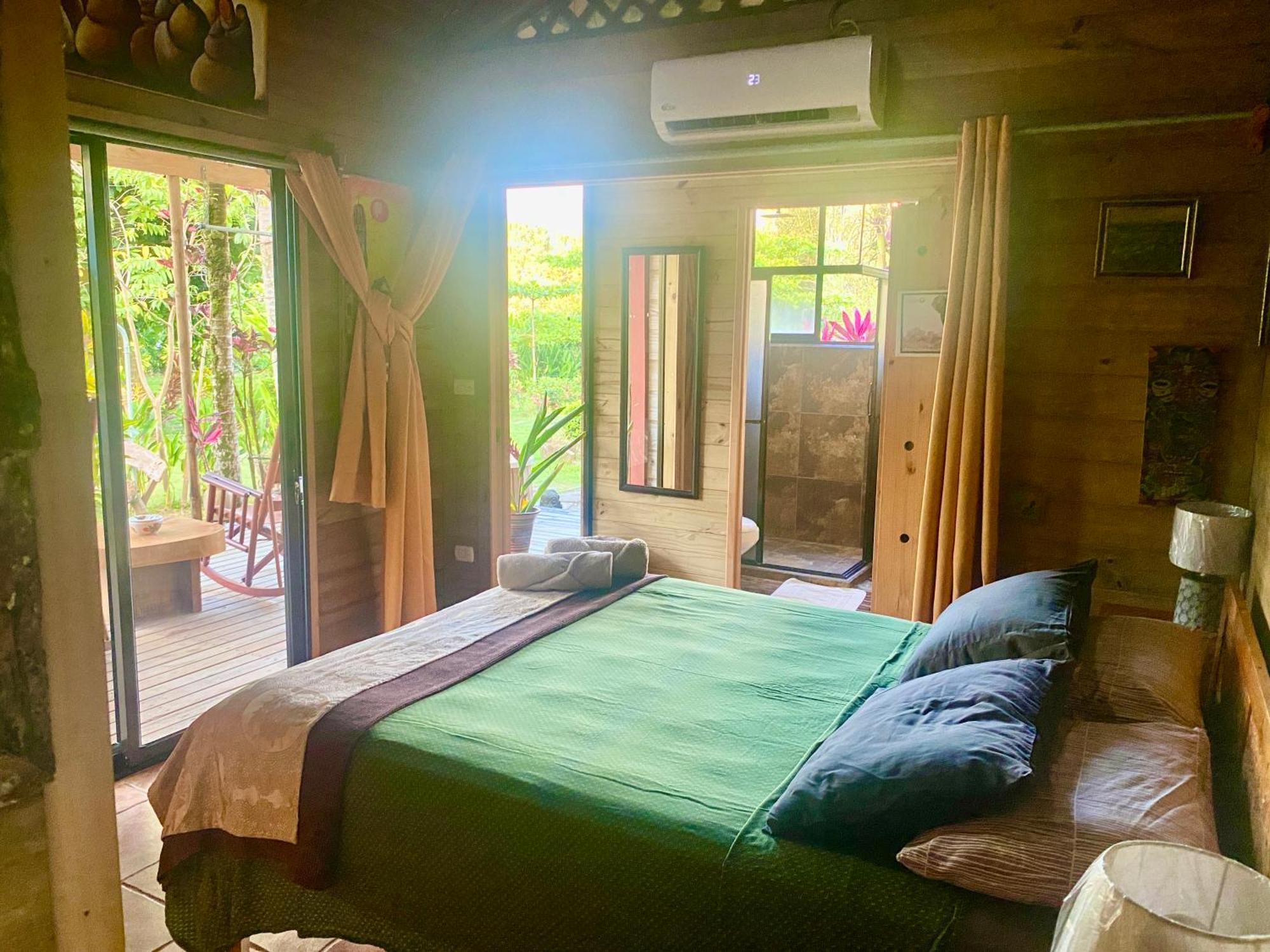 Uvita Oasis Retreat With Villa Cabins And Apartment Екстер'єр фото